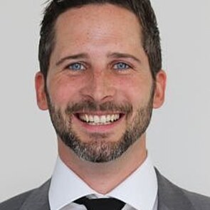 Christoph Rauter ist Vertriebscoach für Gewerbekund*innen bei der Generali und Trainer am BFI Innsbruck.